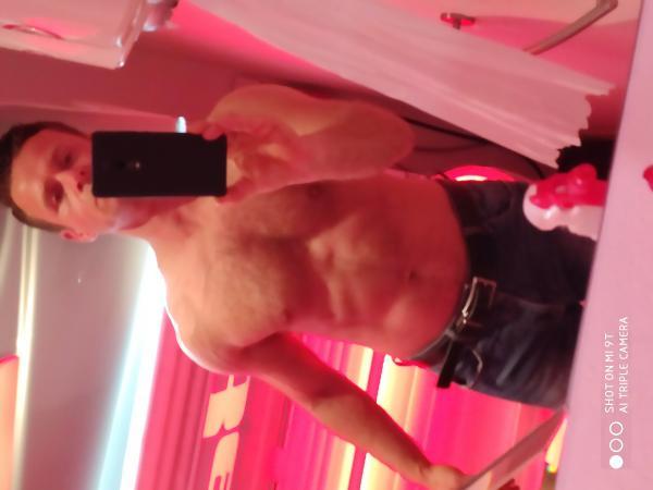 Alex (37)
