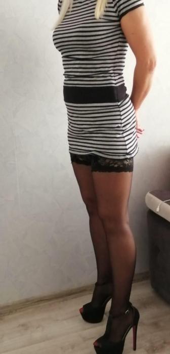 Leyla (44)