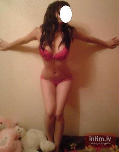 Julija (27)
