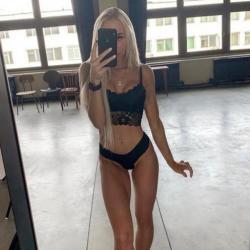 Divas māsiņas
