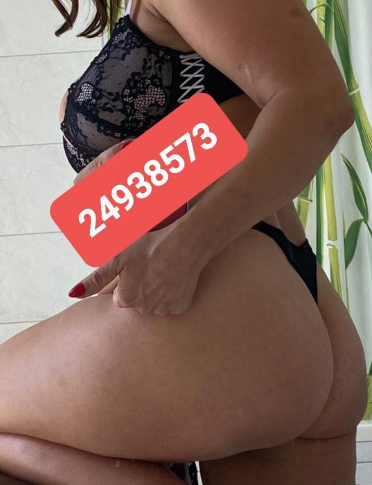 Anna (33)