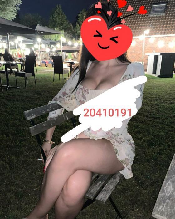 Helena (25)