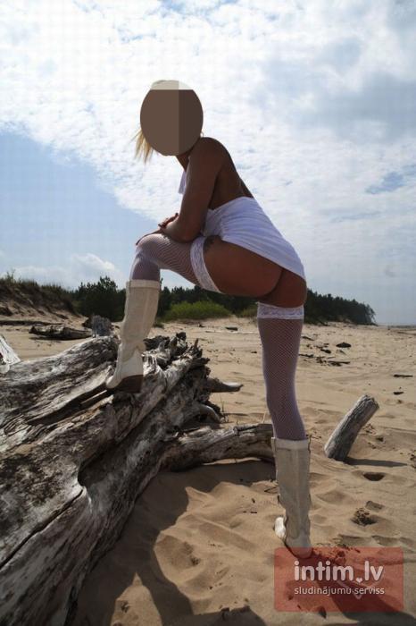 Agnese (38)