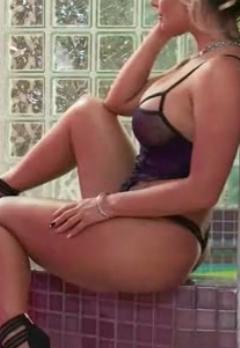 Bella (38)