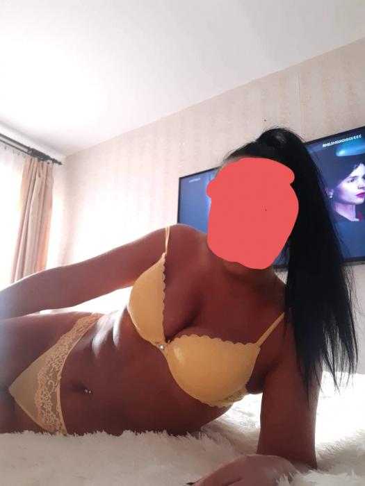 Regina (40)