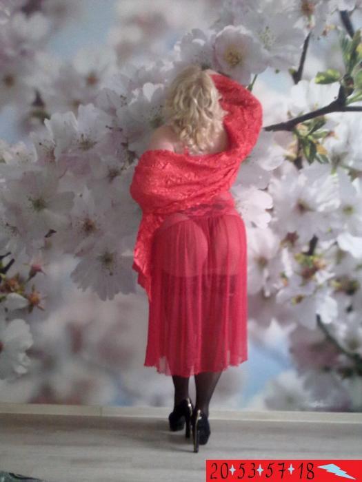 Elina (45)