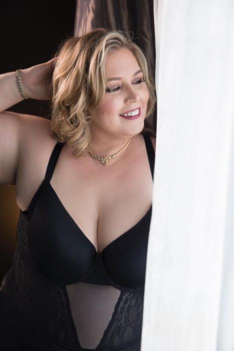 Nina (39)