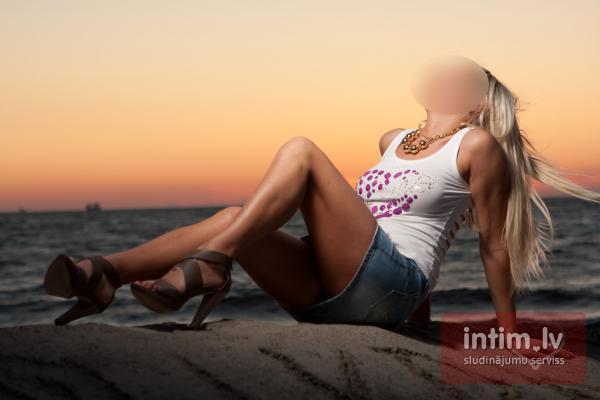 Agnese (38)