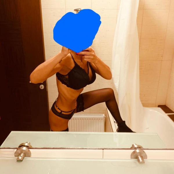 Lina (35)