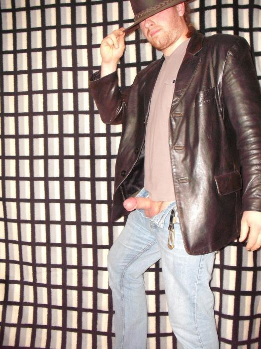 Aleksandr (40)