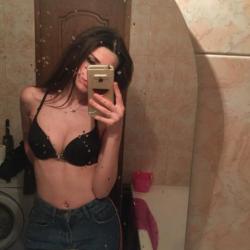 HOT WIFE