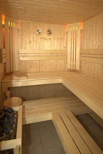 Sauna Fun (37)