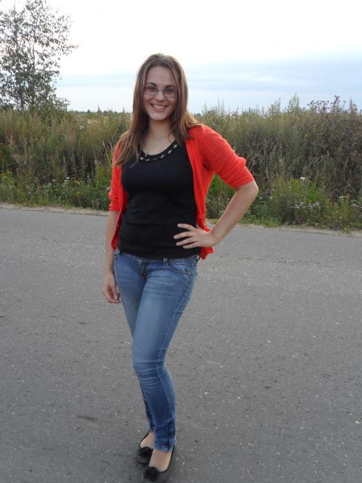 Eva (28)