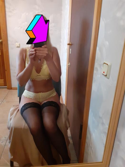 Vera (44)