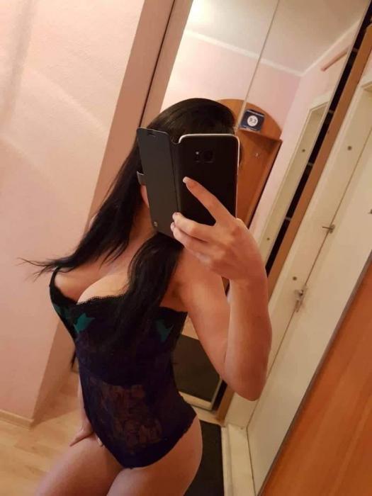 Vika (28)