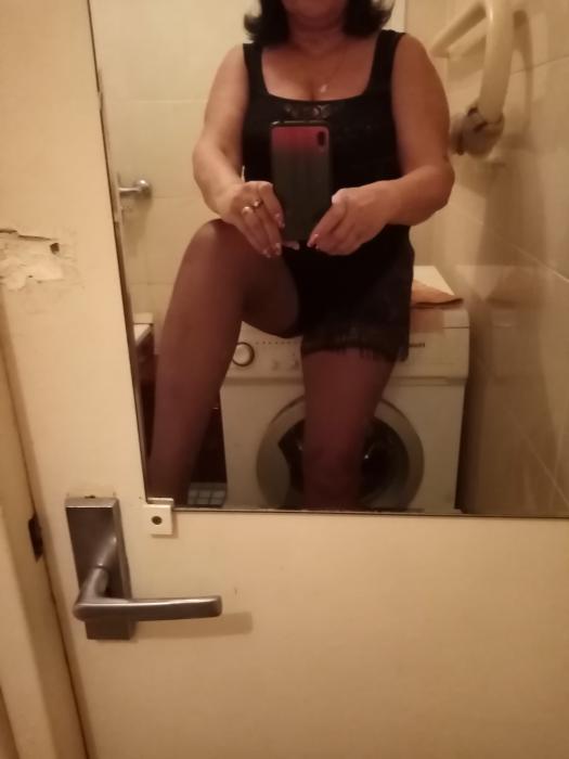 Irena (45)
