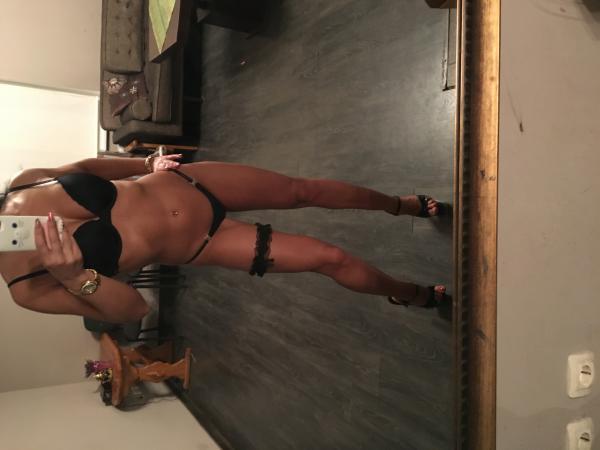 Julja (28)