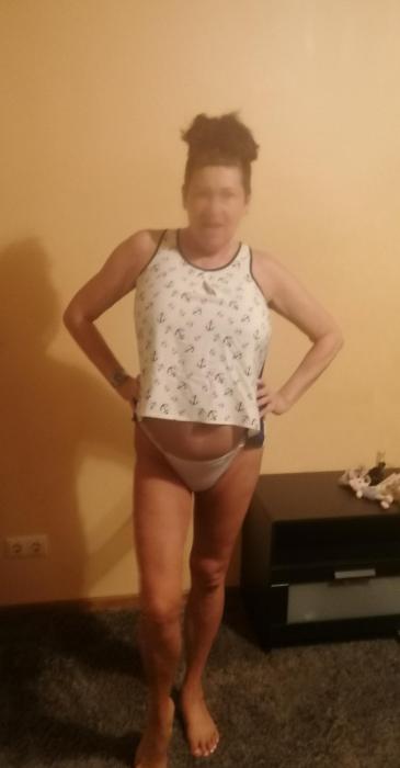 Nikol (55)