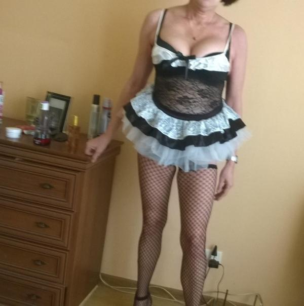 Izabella (38)