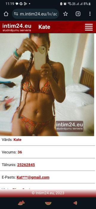 Kate (37)