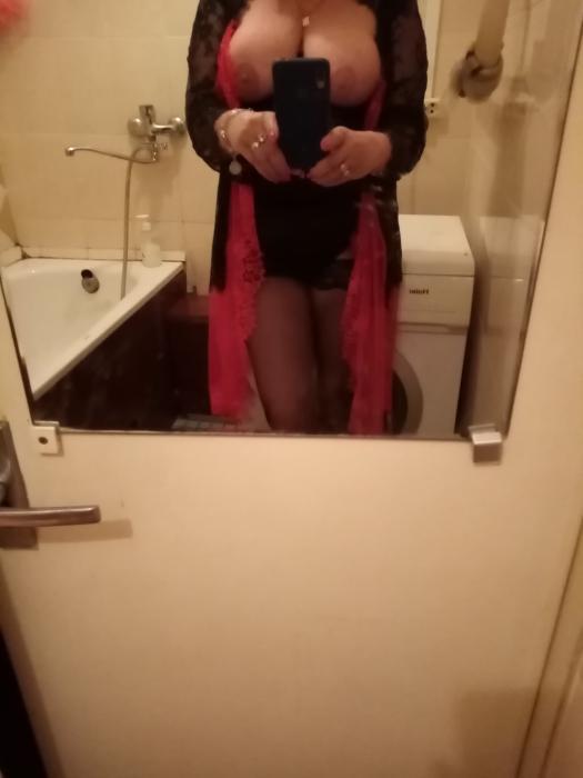 Irena (46)