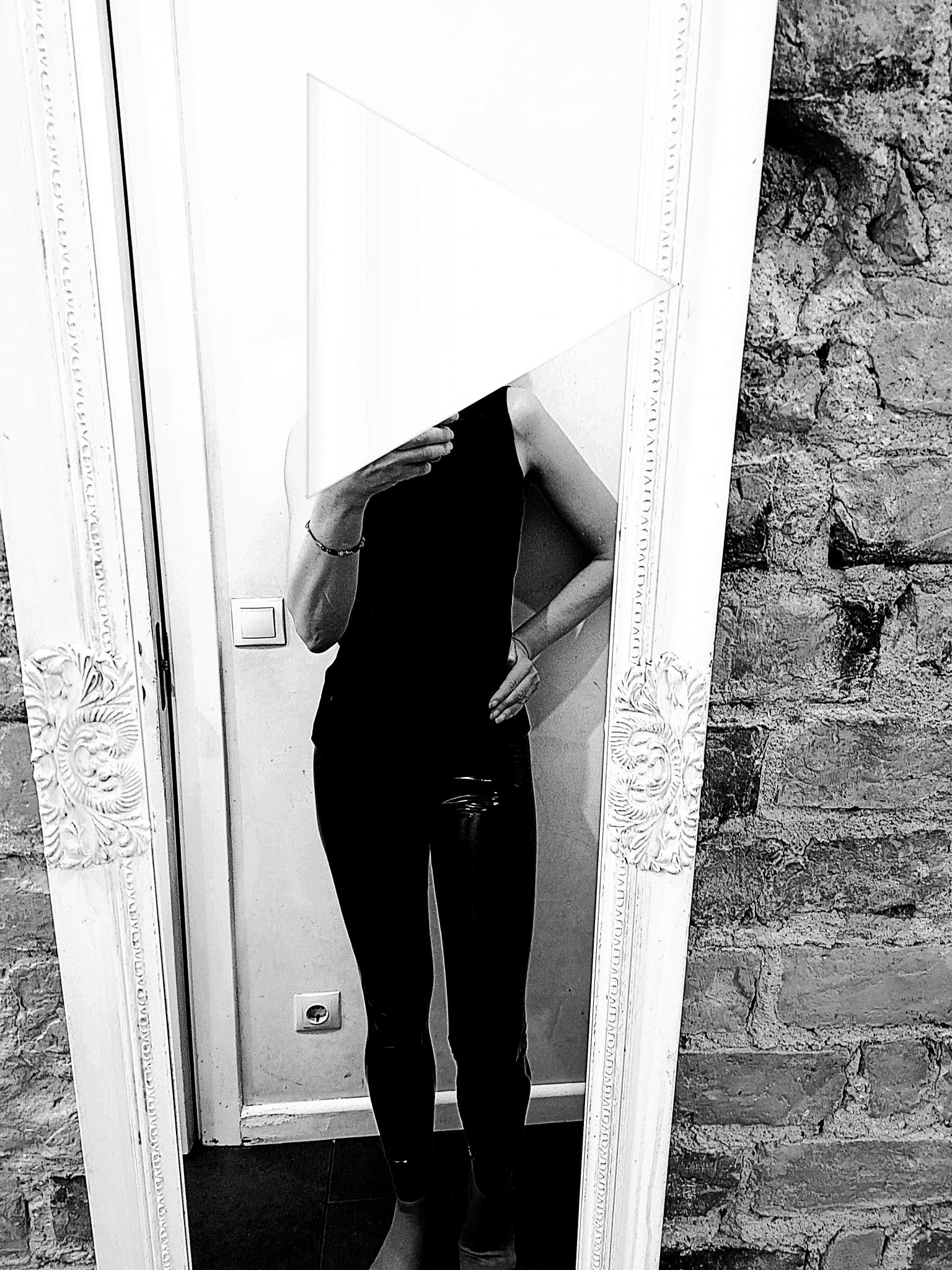 Vera (47)