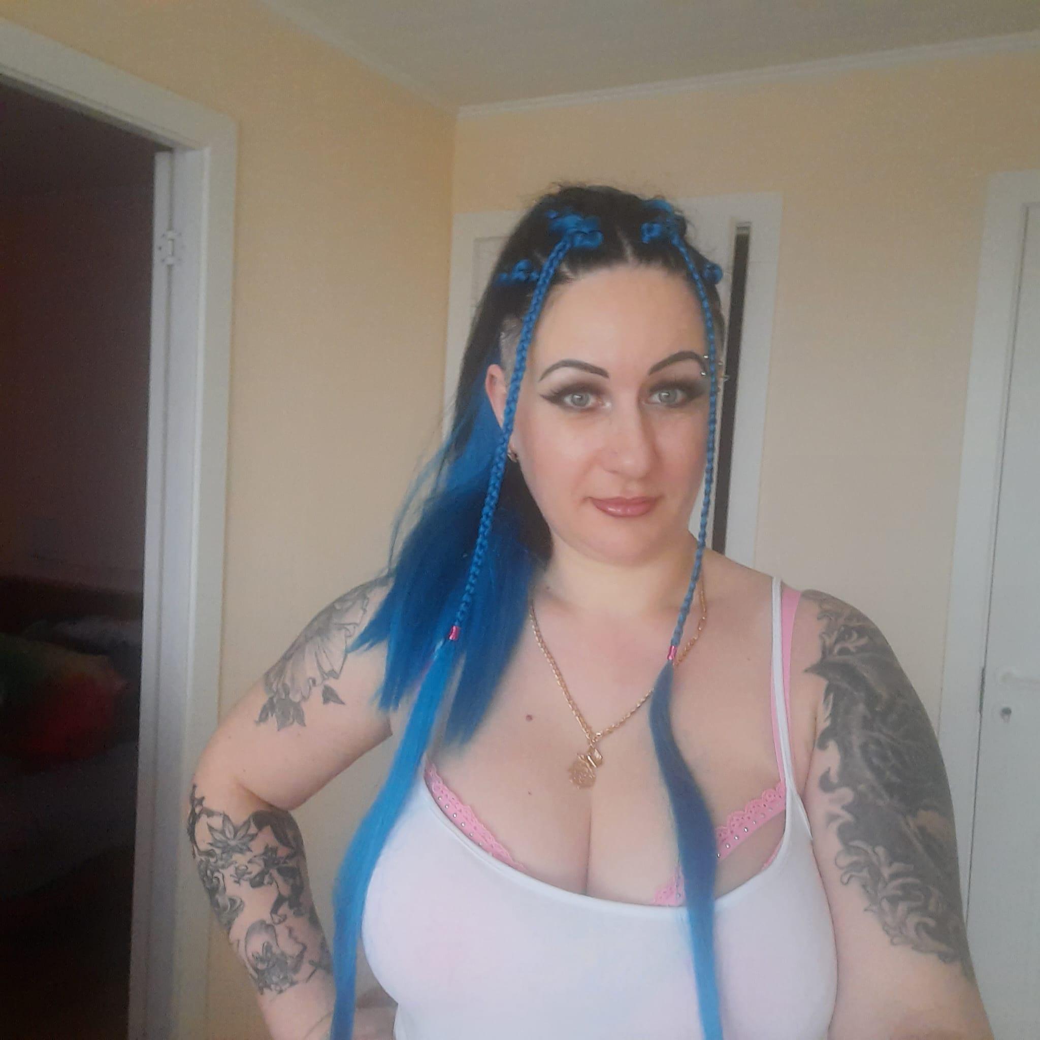 Daniela (36)