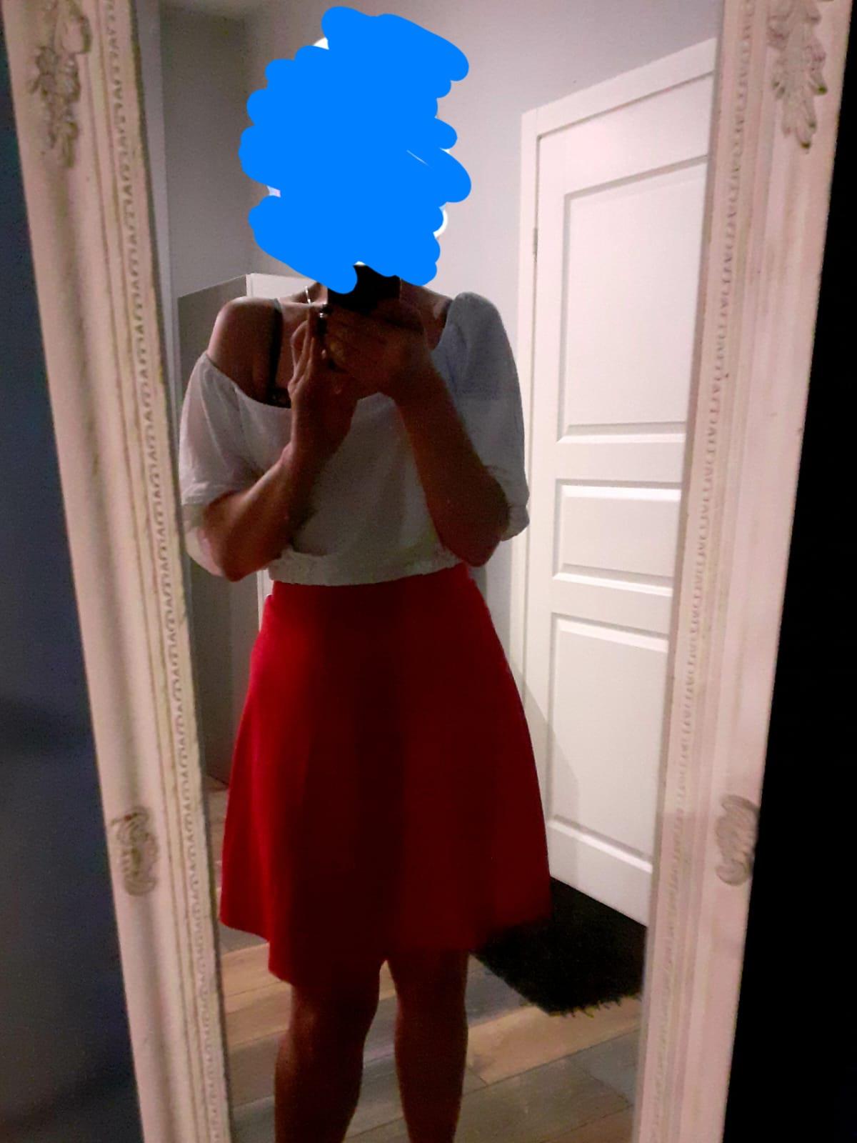 Vera (48)