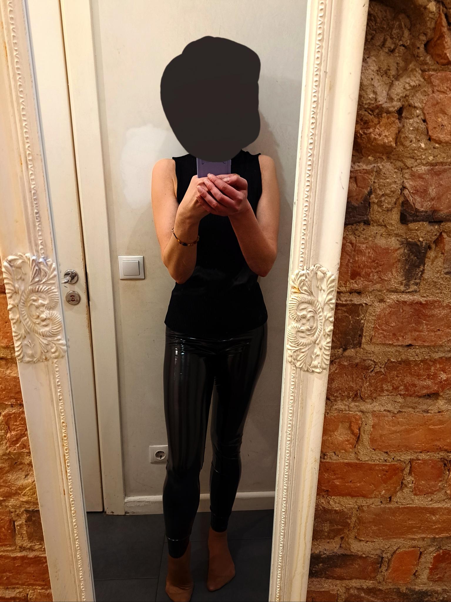 Vera (48)