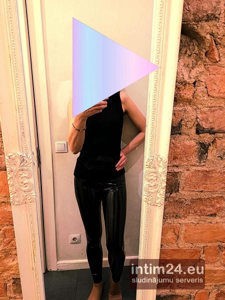 Vera (46)