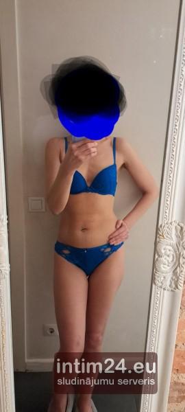 Vera (45)