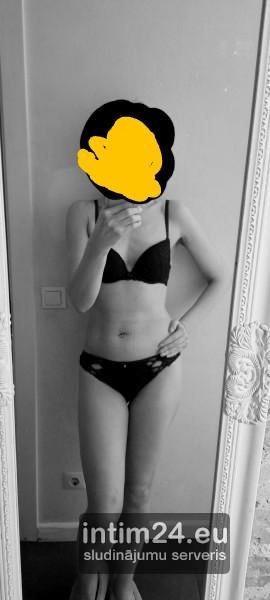 Vera (45)