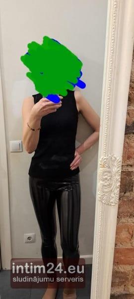 Vera (45)