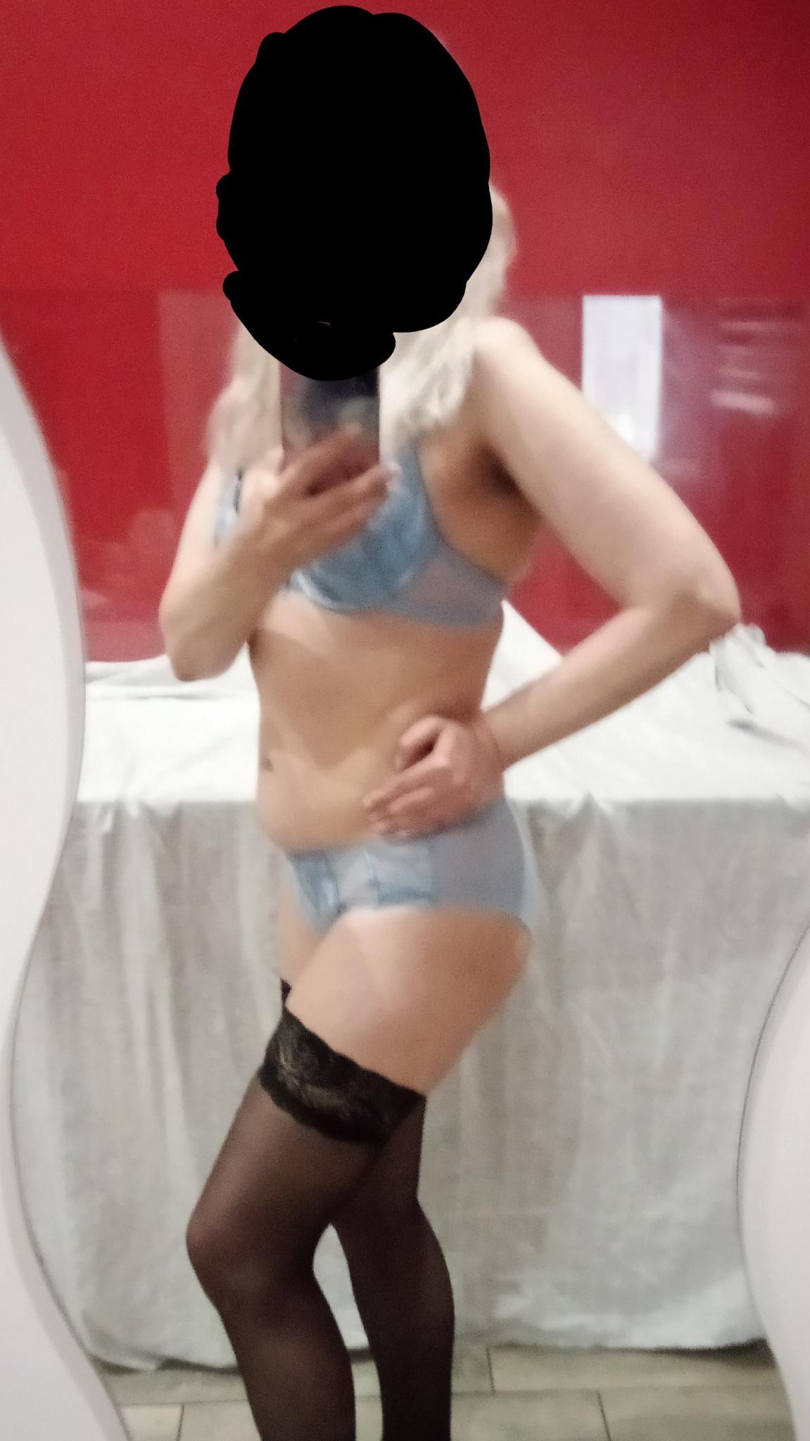 Vera (48)